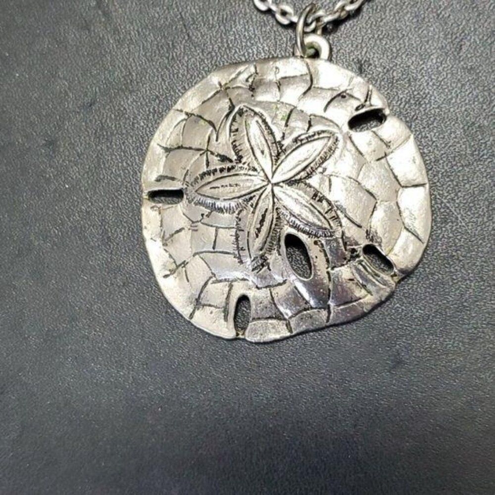 Silver tone sand dollar pendant necklace 22"